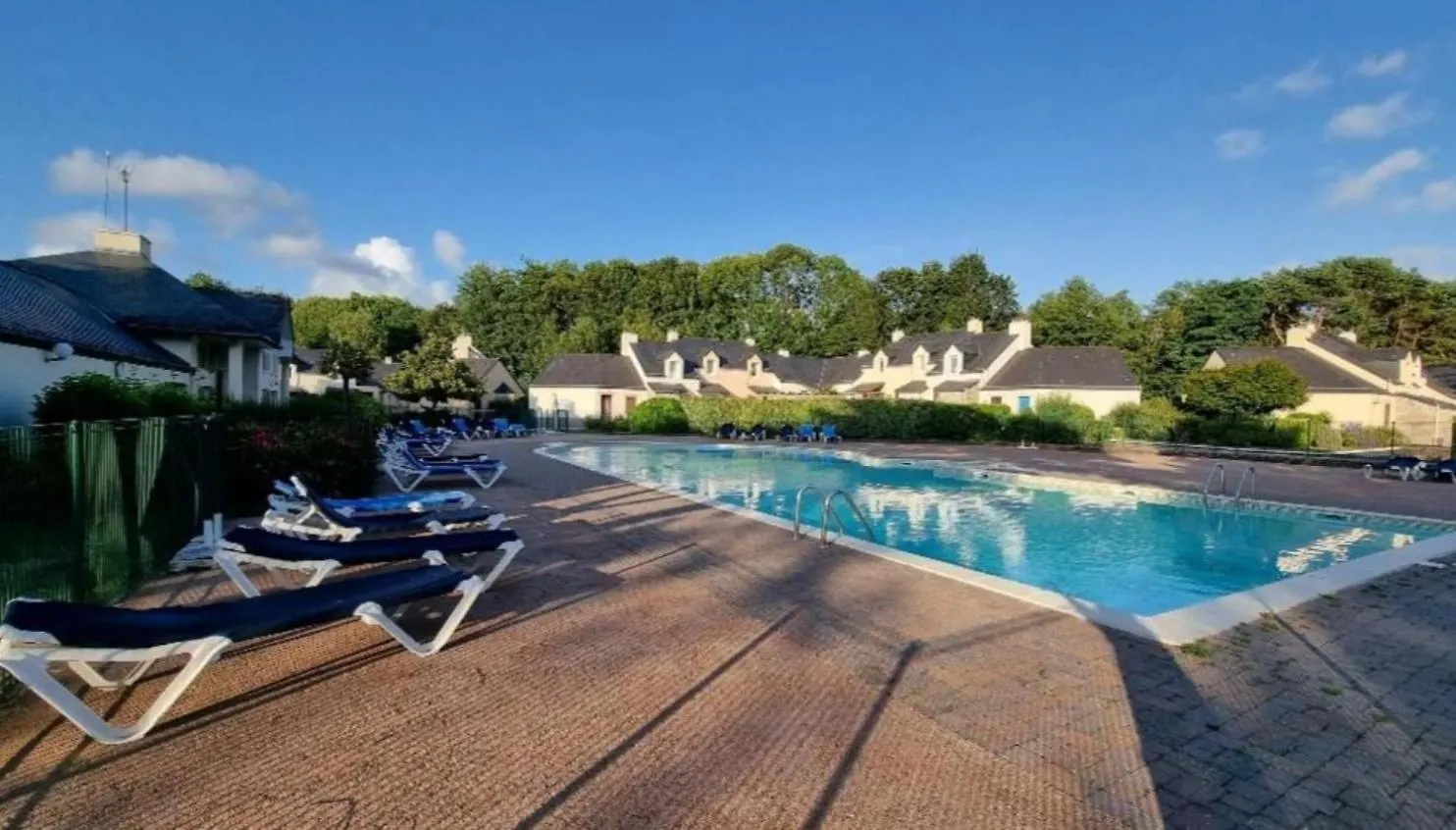 Le Paradis A La Campagne Ploemel France